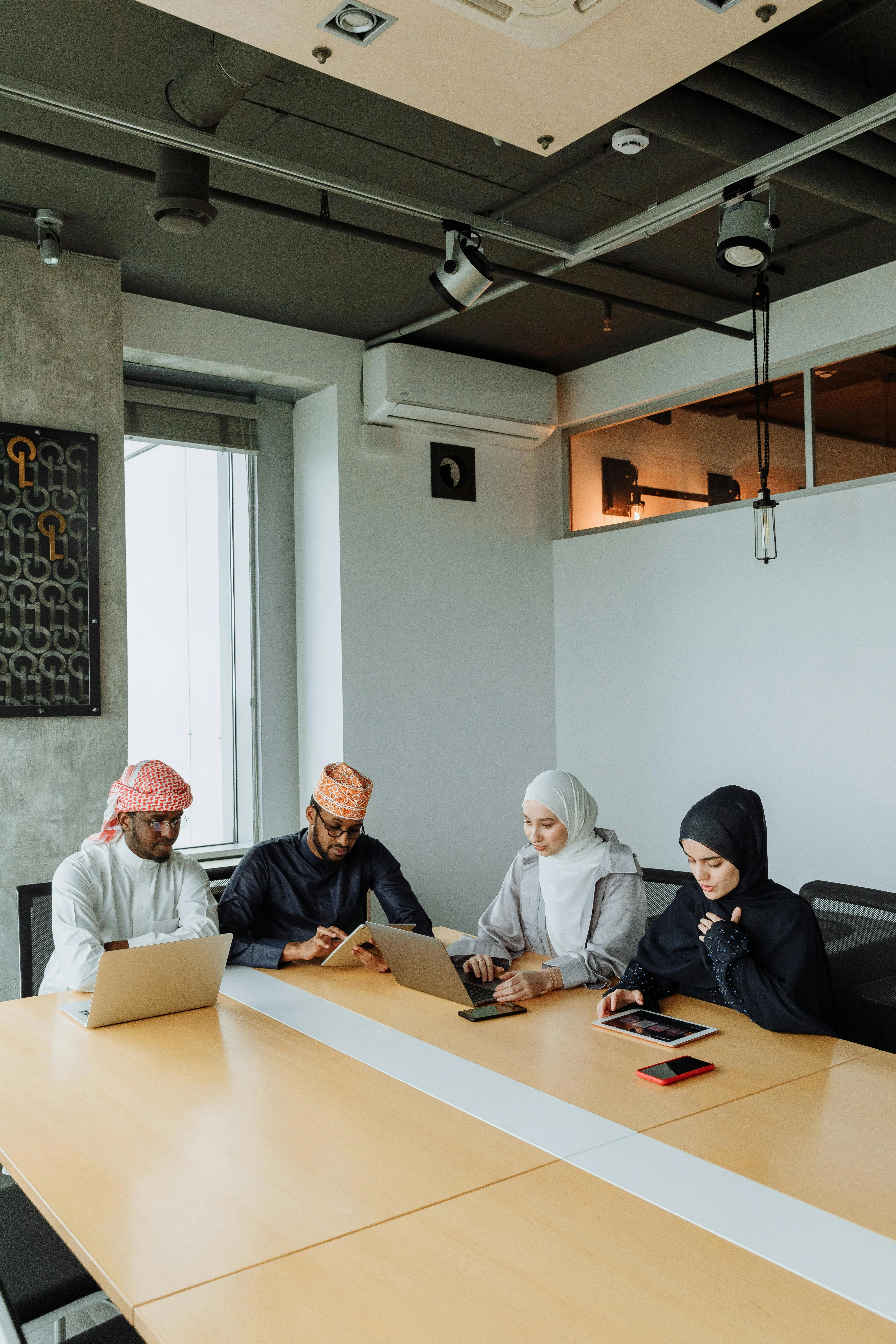 Enhancing Workforce Efficiency with Reliable HR & Payroll Solutions